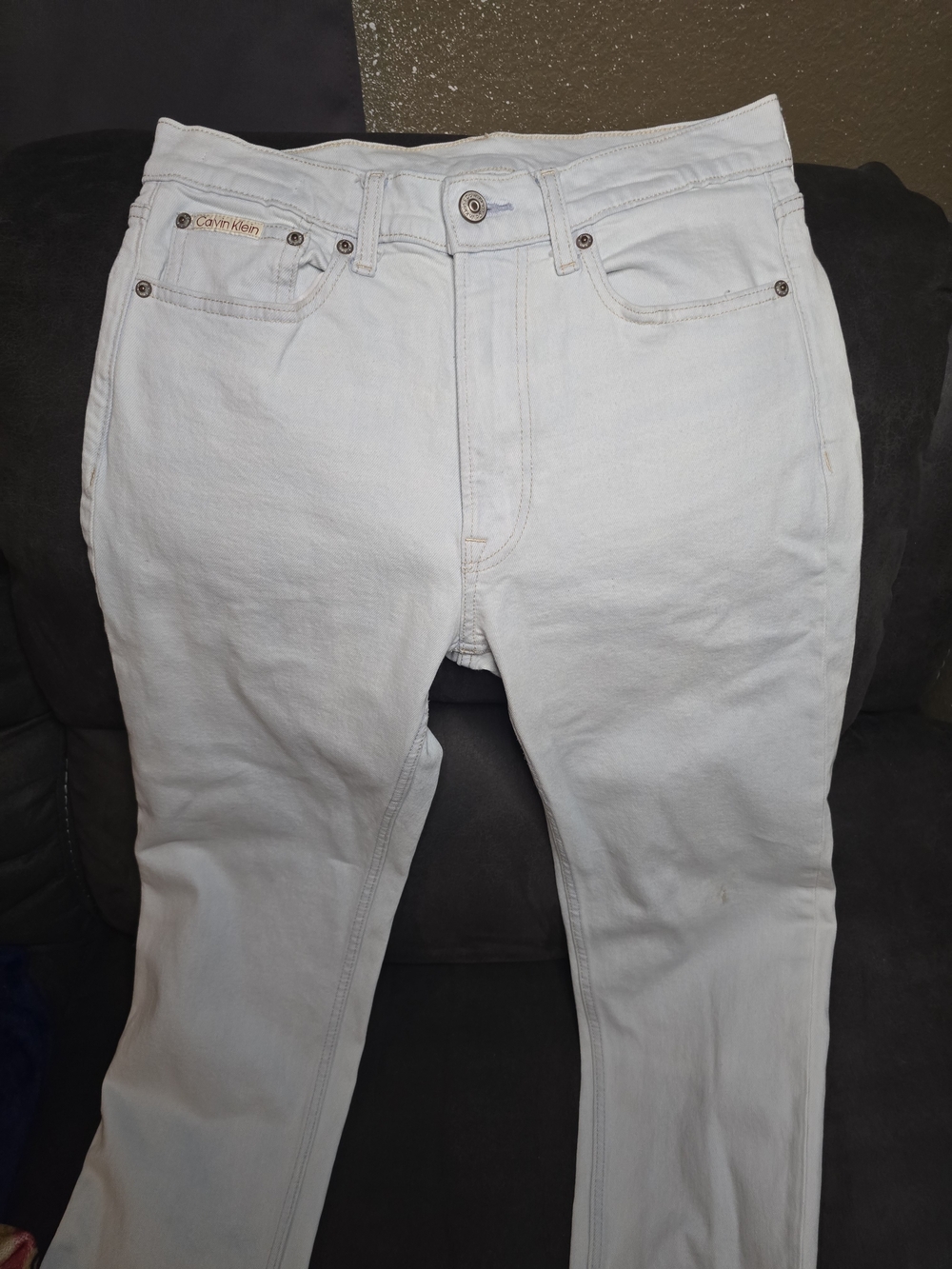 Calvin Klein Men’s Slim Straight Off-White Jeans
